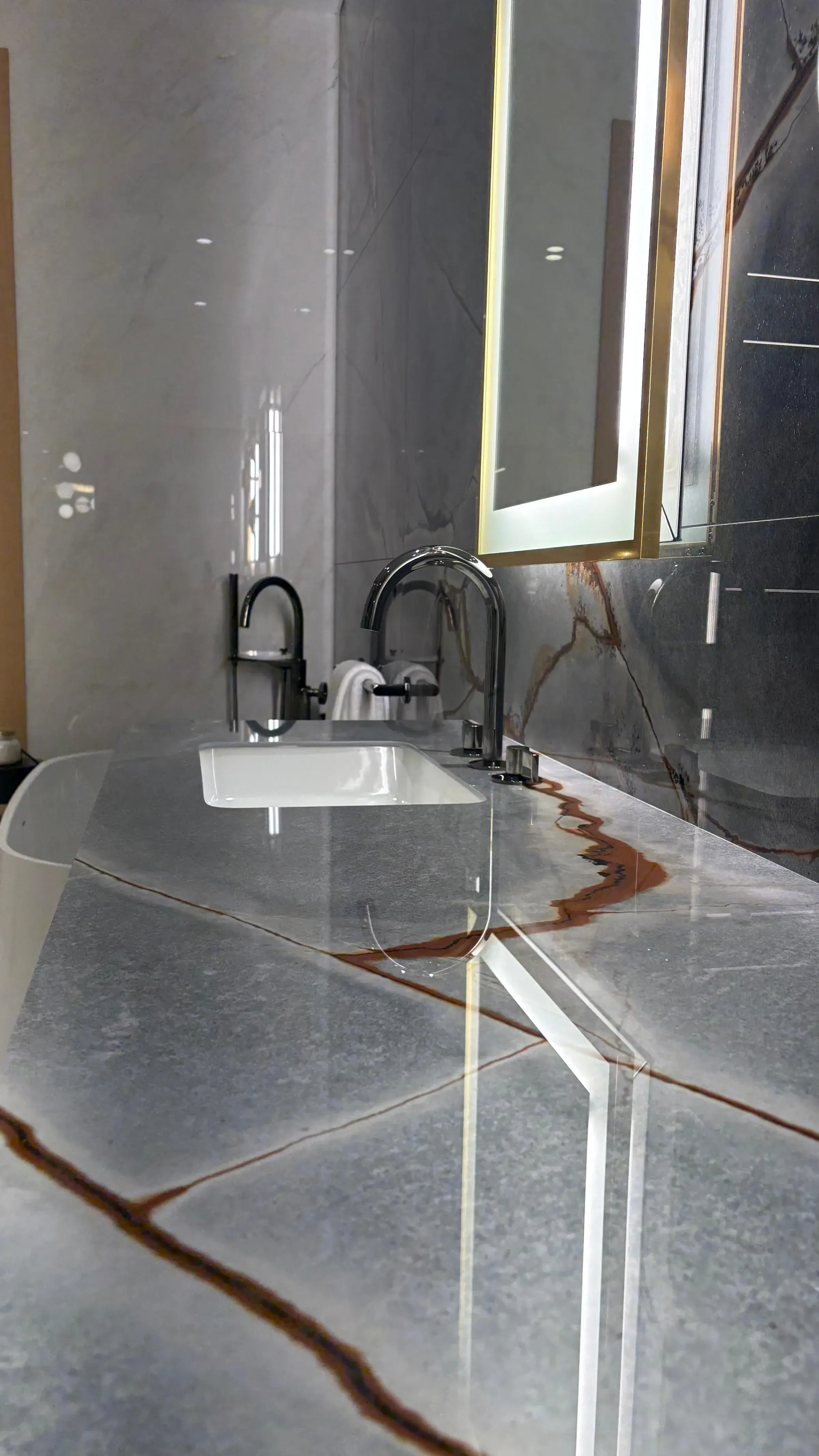 Detail of a stone countertop in a completed kitchen